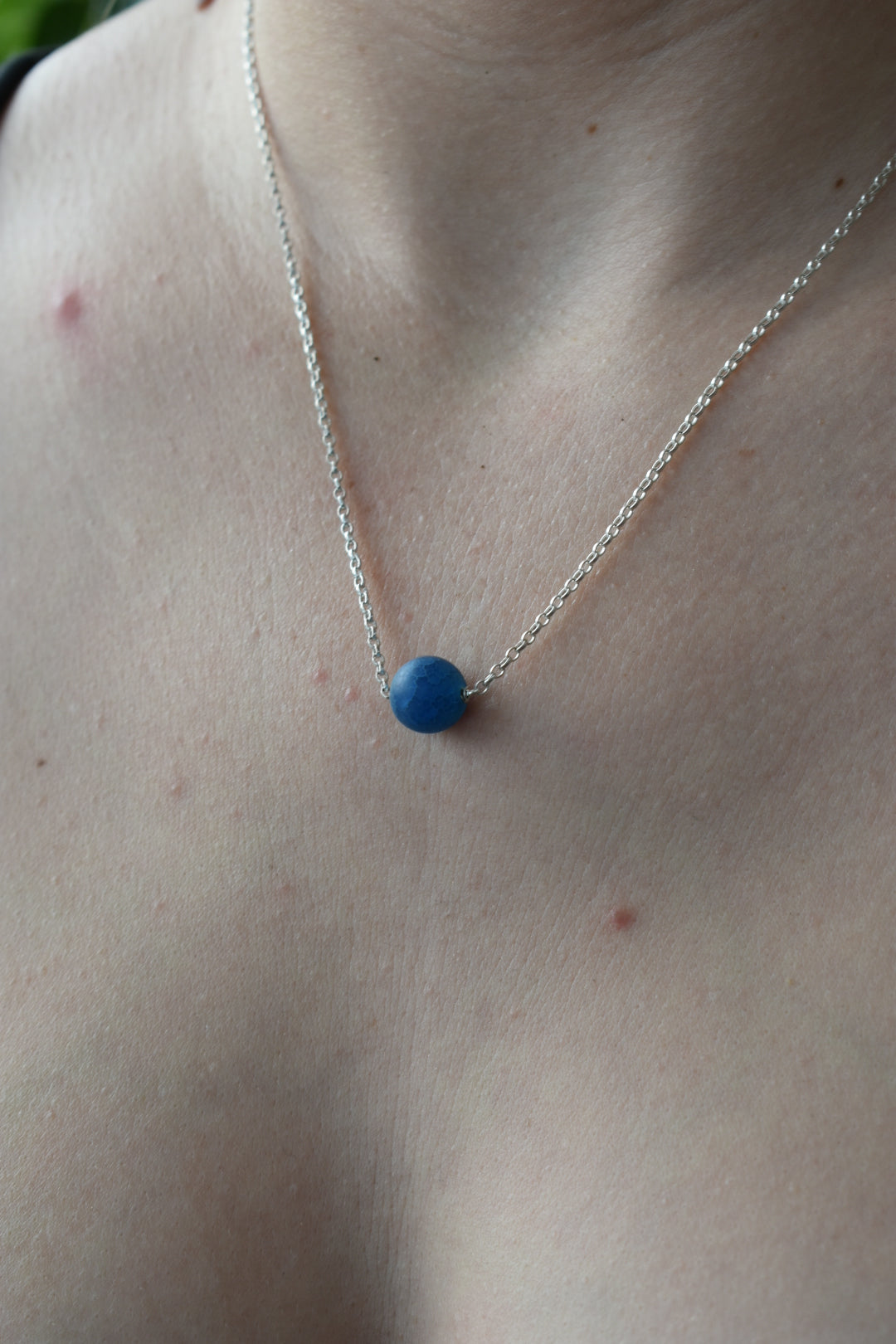 Collier Agate Givré Bleu Mate 10mm