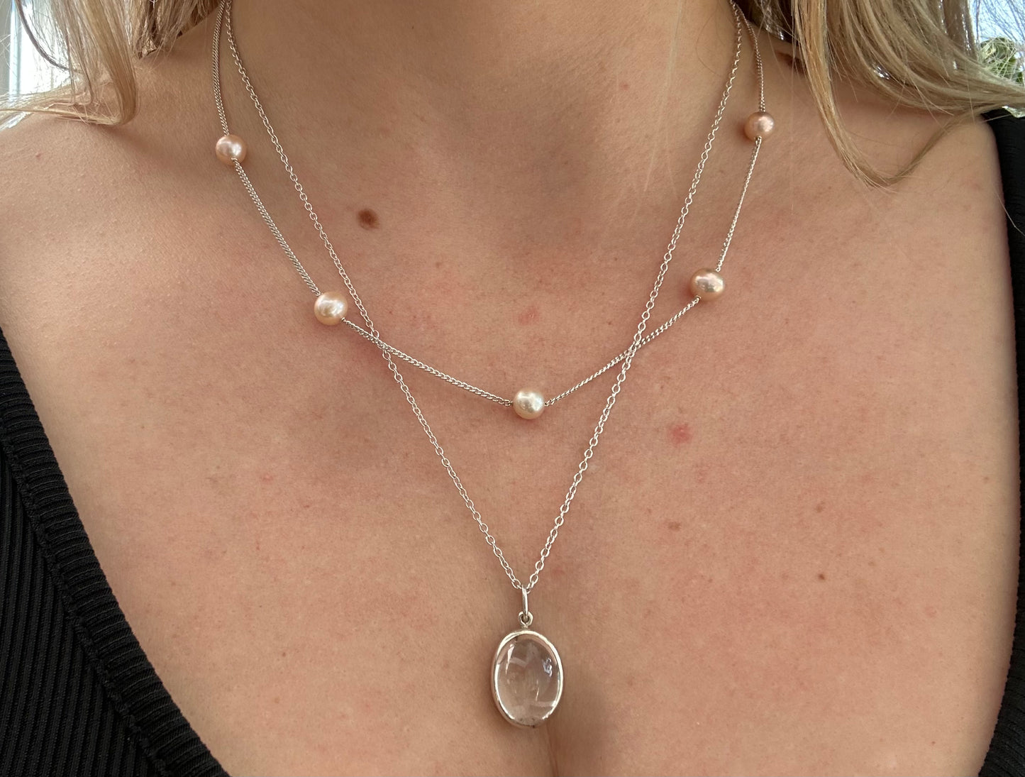 Collier Double Chaîne Cristal De Roche Et 5 Perles D'eau Douce