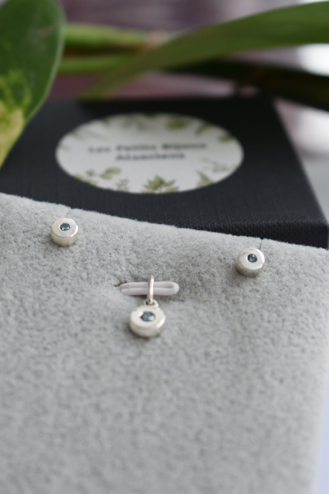 Boucles D'oreilles Diamants Bleus 2mm