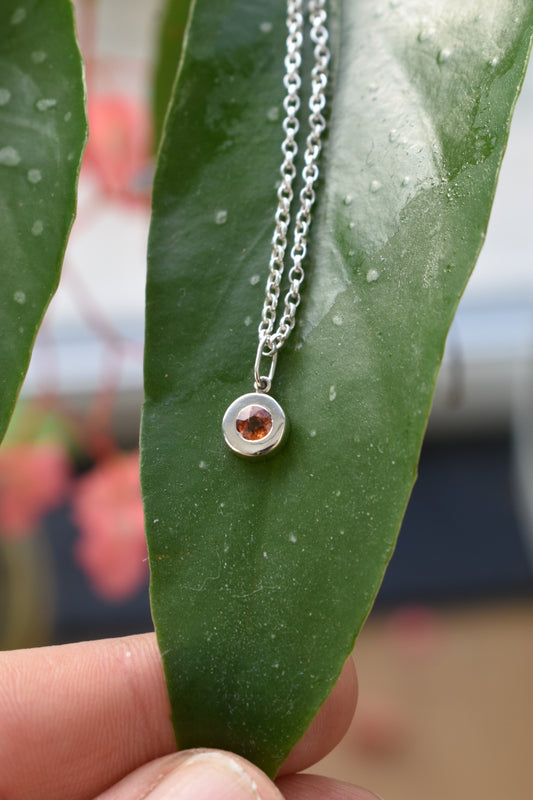 Pendentif Saphir Orange 4mm