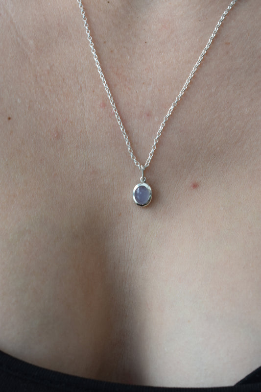 Pendentif Calcédoine 7x9mm