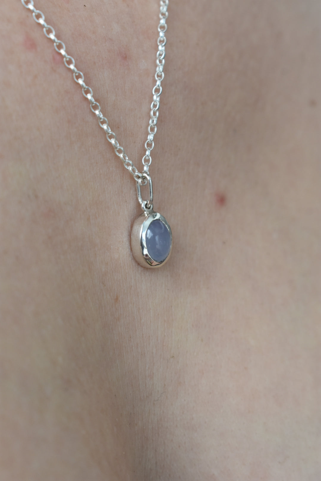 Pendentif Calcédoine 7x9mm