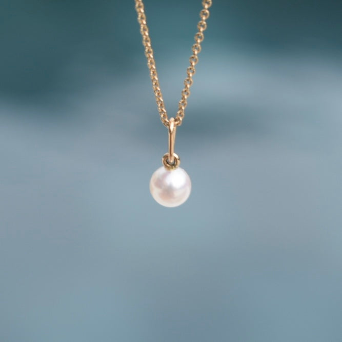 Pendentif Perle d'Akoya 4,5mm et Or jaune 18K